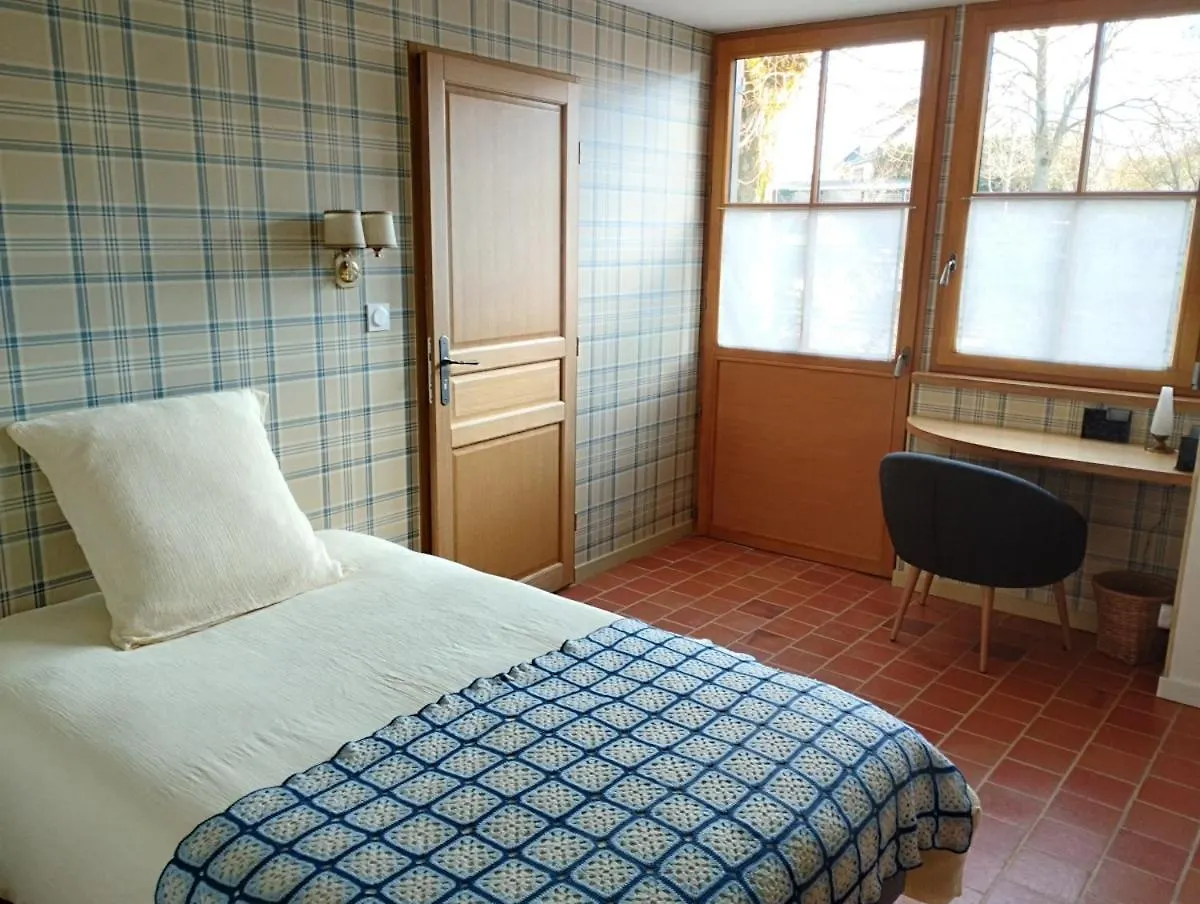 A La Mainguere, Chambres D'Hotes Brece  Bed & Breakfast